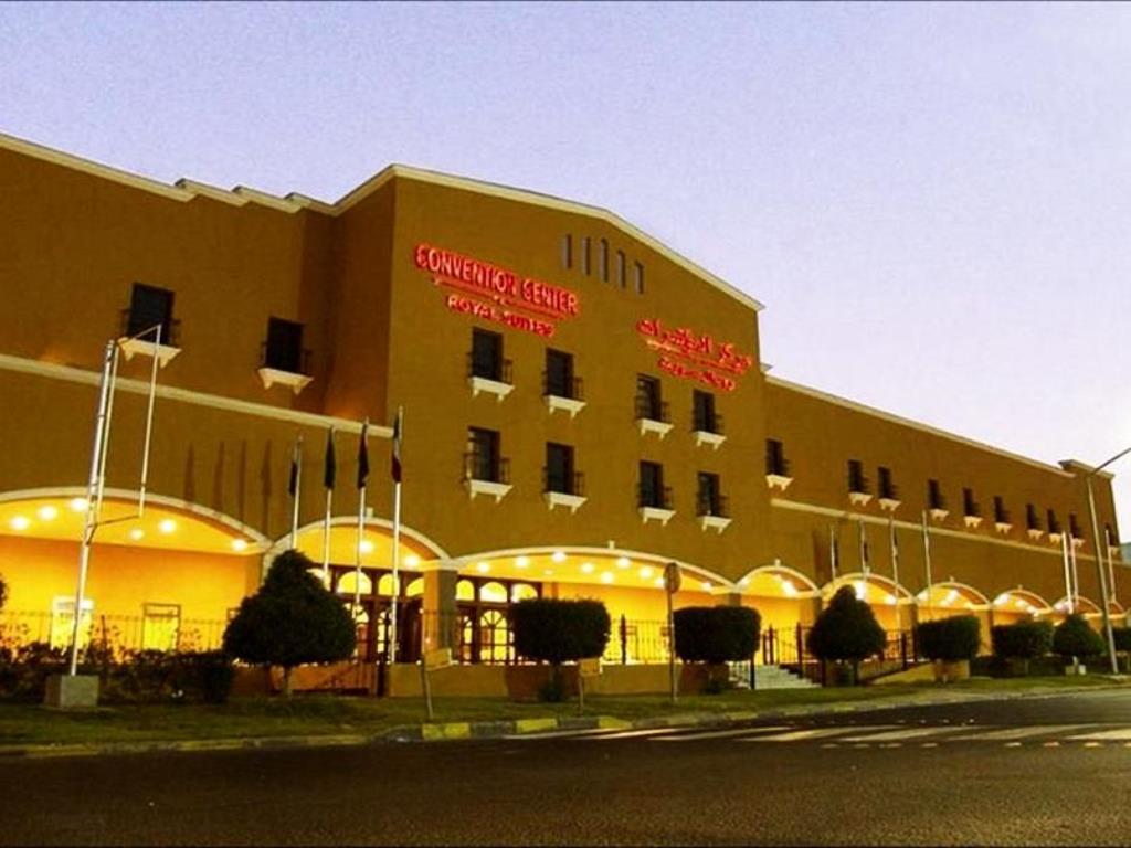 The Convention Center & Royal Suites Hotel Kuwait City Екстер'єр фото