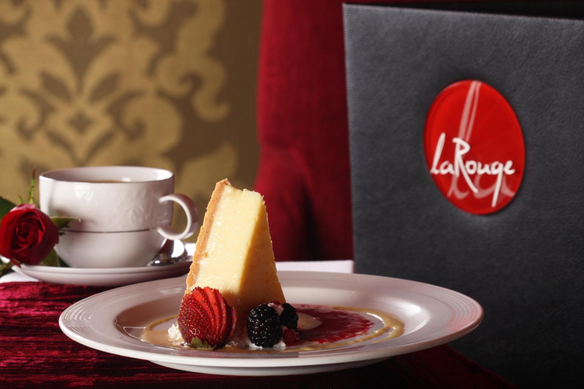 The Convention Center & Royal Suites Hotel Kuwait City Екстер'єр фото