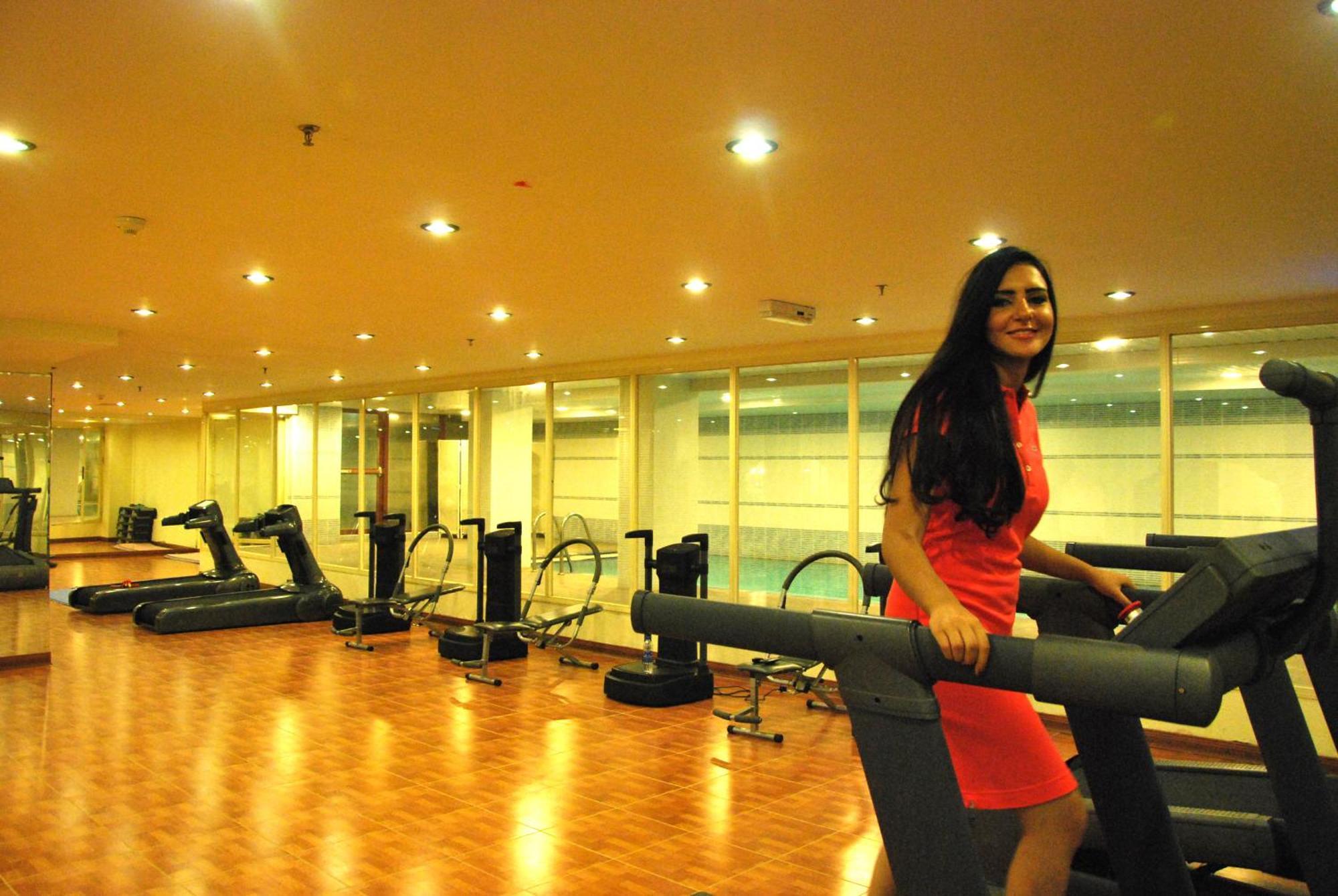 The Convention Center & Royal Suites Hotel Kuwait City Екстер'єр фото