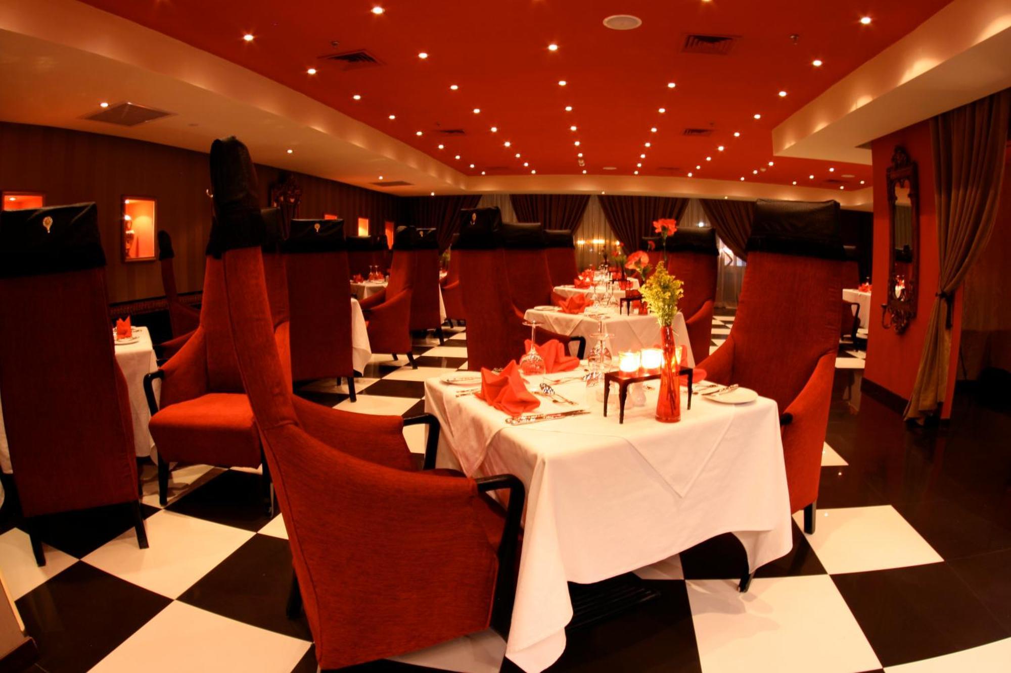 The Convention Center & Royal Suites Hotel Kuwait City Екстер'єр фото