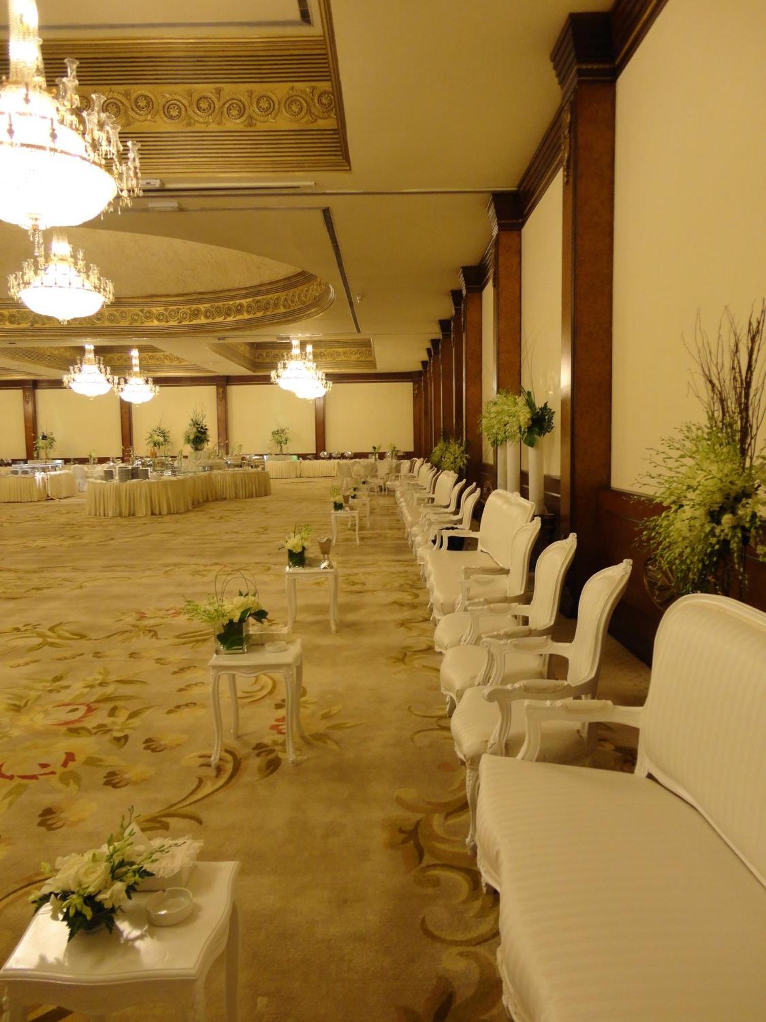 The Convention Center & Royal Suites Hotel Kuwait City Екстер'єр фото